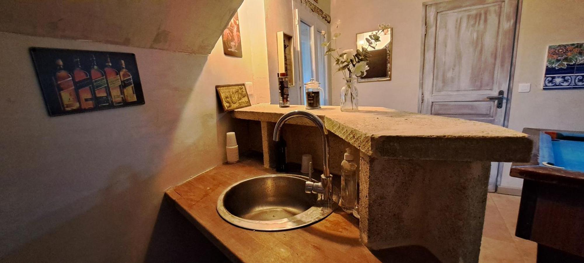 Appartamento Chez Maxime Fraissinet-de-Fourques Esterno foto